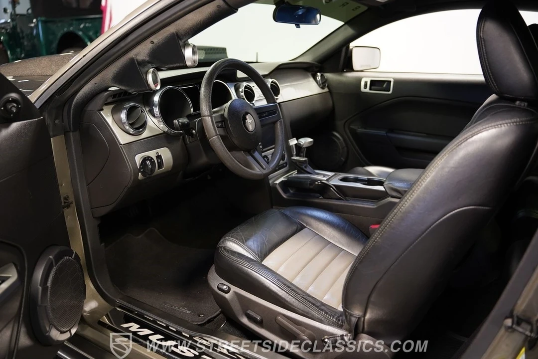 2005 Ford S197 Mustang - Image 5 of 12