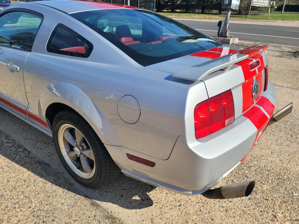 2005 Ford S197 Mustang GT - Image 18 of 31