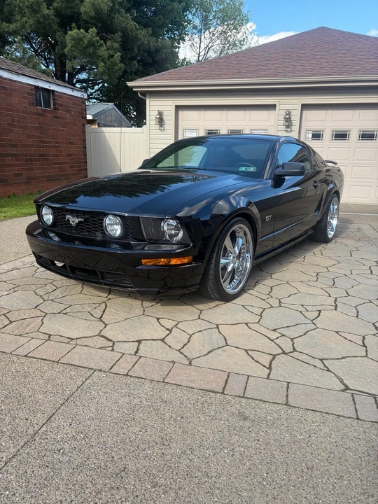 2005 Ford S197 Mustang GT - Image 2 of 16