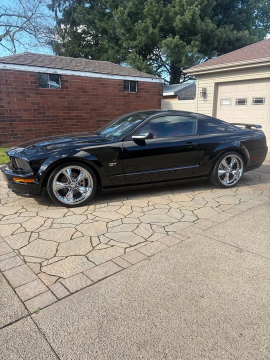 2005 Ford S197 Mustang GT - Image 4 of 16