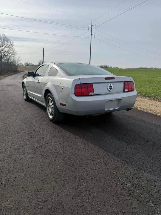 2005 Ford S197 Mustang GT - Image 5 of 6
