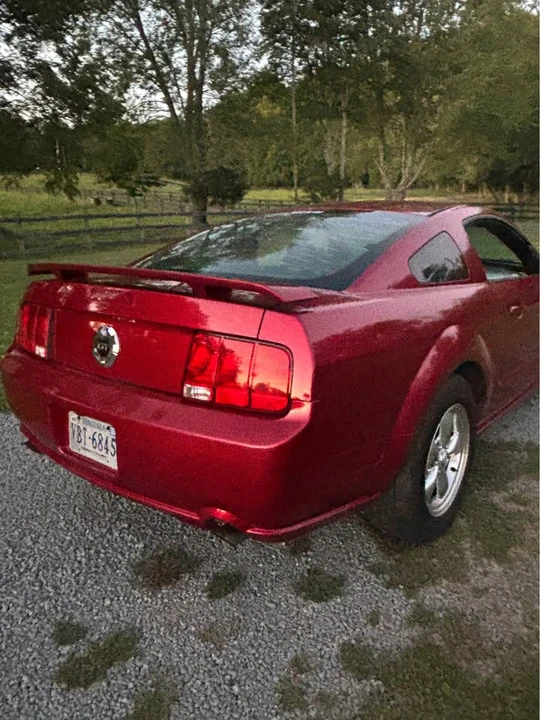 2005 Ford S197 Mustang GT - Image 3 of 10