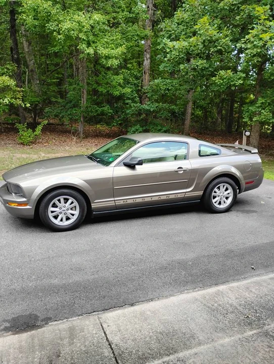 2005 Ford S197 Mustang - Image 2 of 11