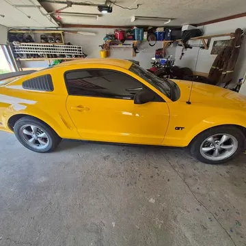 2005 Ford Mustang