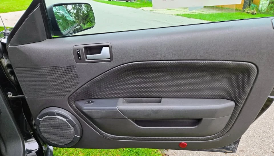 2005 Ford S197 Mustang - Image 10 of 12