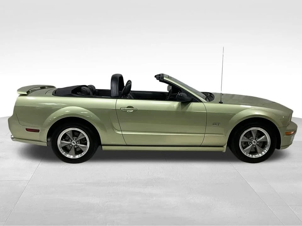 2005 Ford S197 Mustang - Image 2 of 17