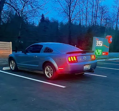 2005 Ford Mustang V6