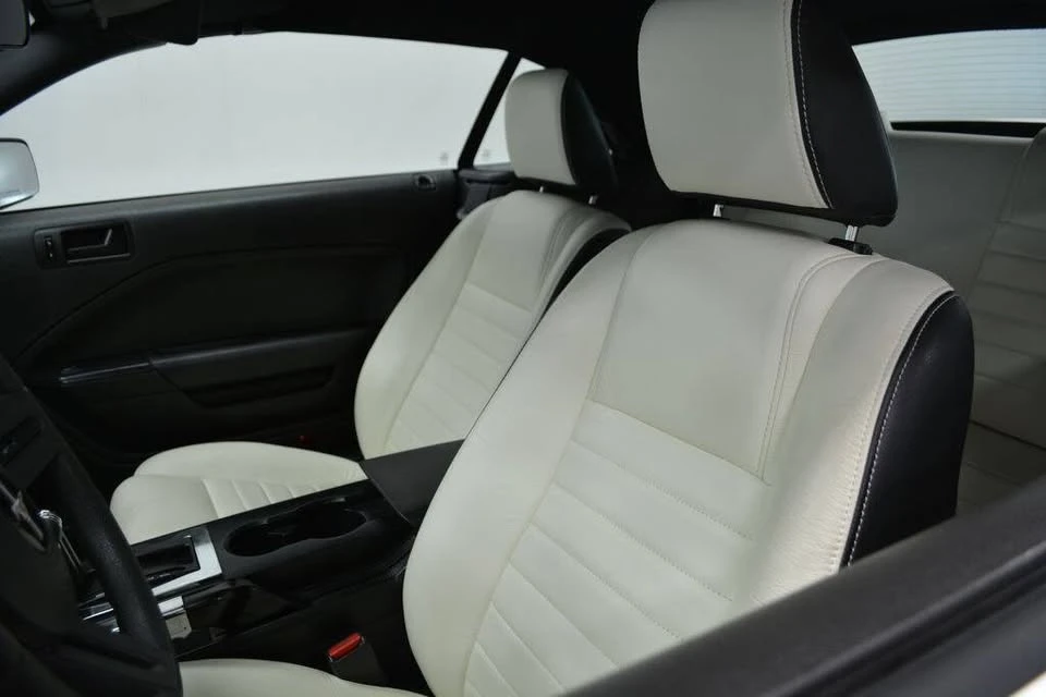2005 Ford S197 Mustang - Image 9 of 16
