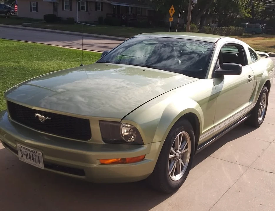 2005 Ford S197 Mustang - Image 2 of 3