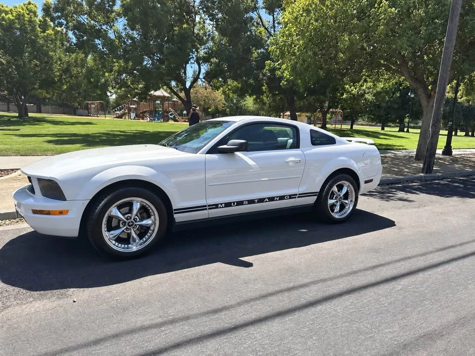 2005 Ford S197 Mustang - Image 2 of 7