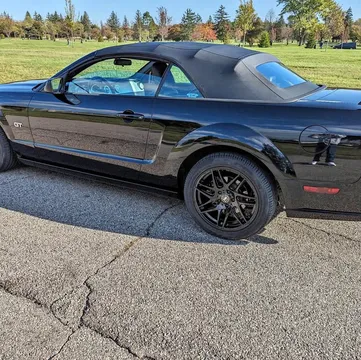 2005 Ford Mustang GT Convertible