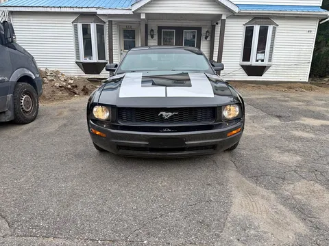 2005 Ford Mustang V6