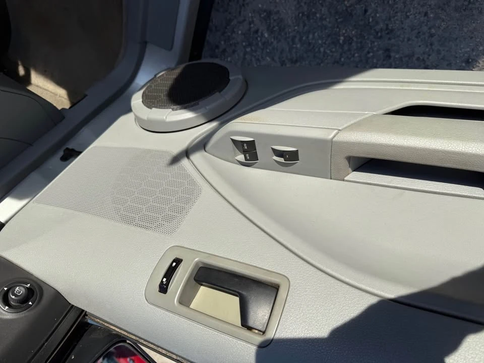 2005 Ford S197 Mustang - Image 12 of 20