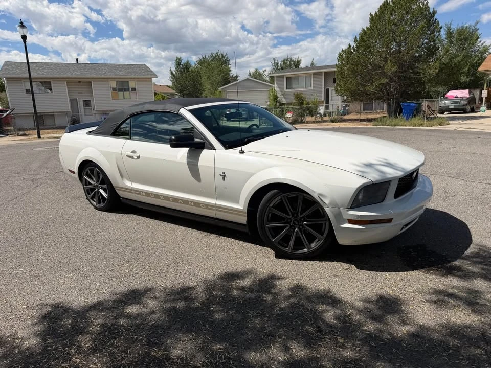 2005 Ford S197 Mustang - Image 2 of 11