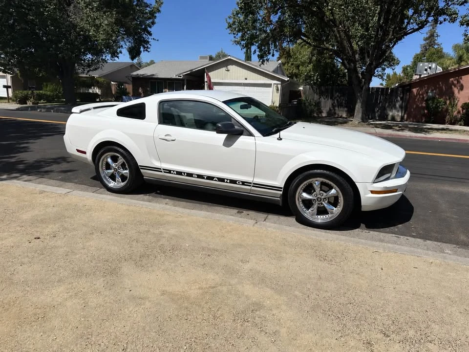 2005 Ford S197 Mustang - Image 3 of 7