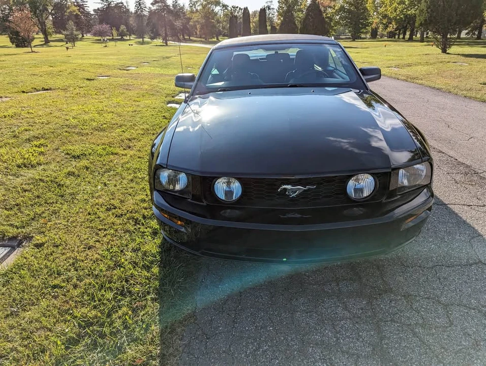2005 Ford S197 Mustang - Image 2 of 2