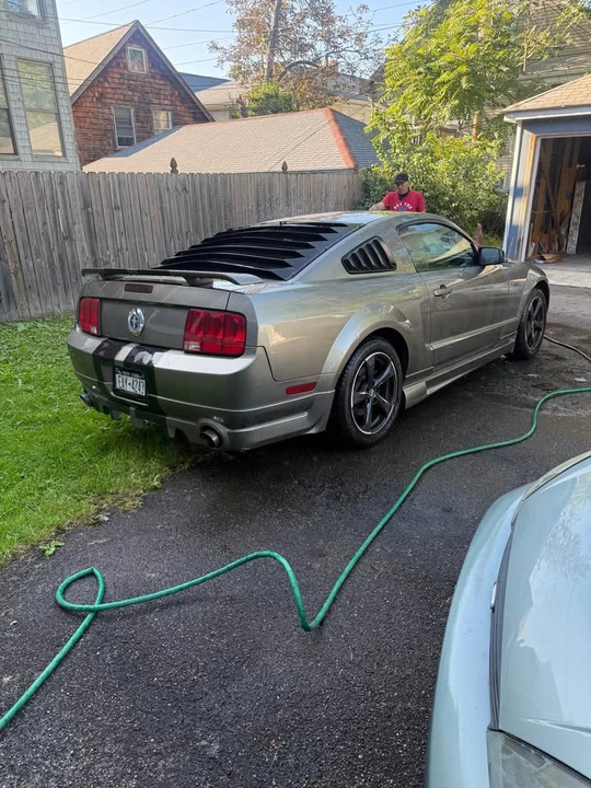 2005 Ford S197 Mustang - Image 2 of 10