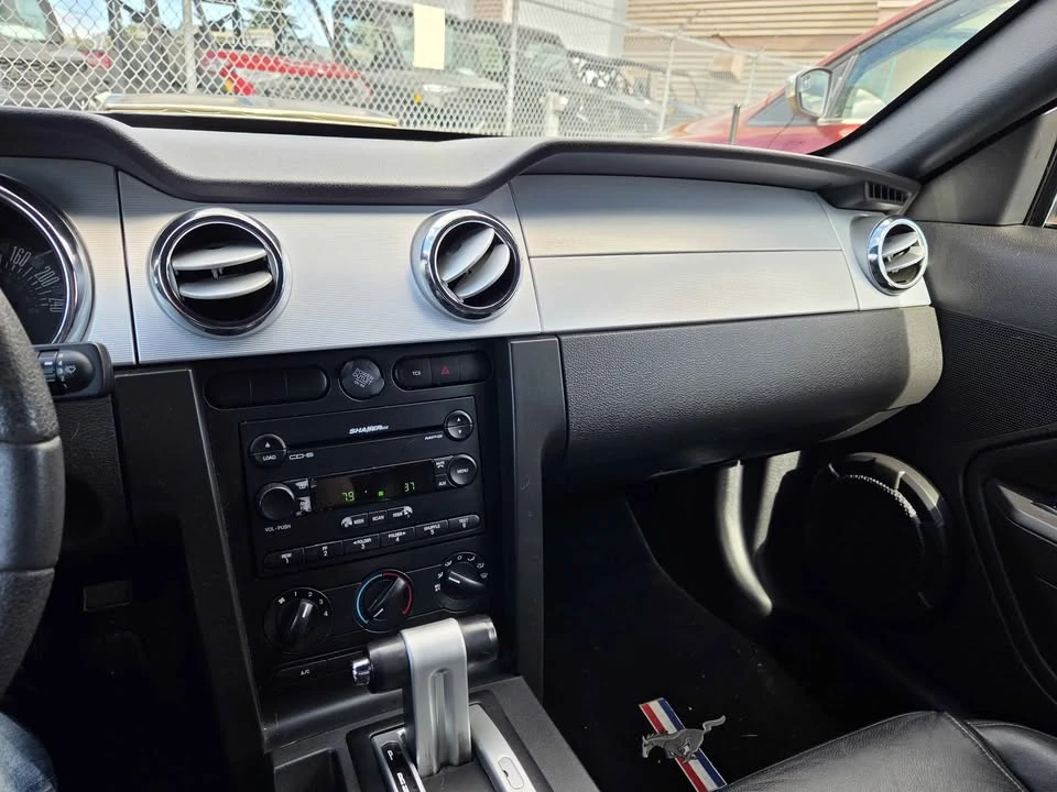 2005 Ford S197 Mustang - Image 9 of 11