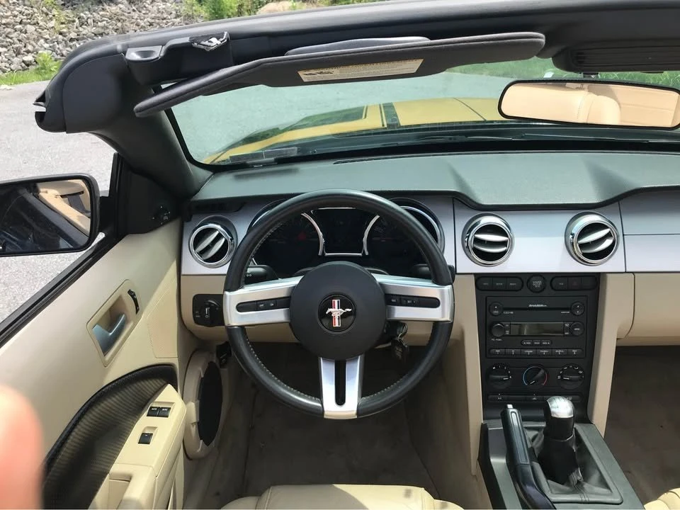 2005 Ford S197 Mustang - Image 9 of 15