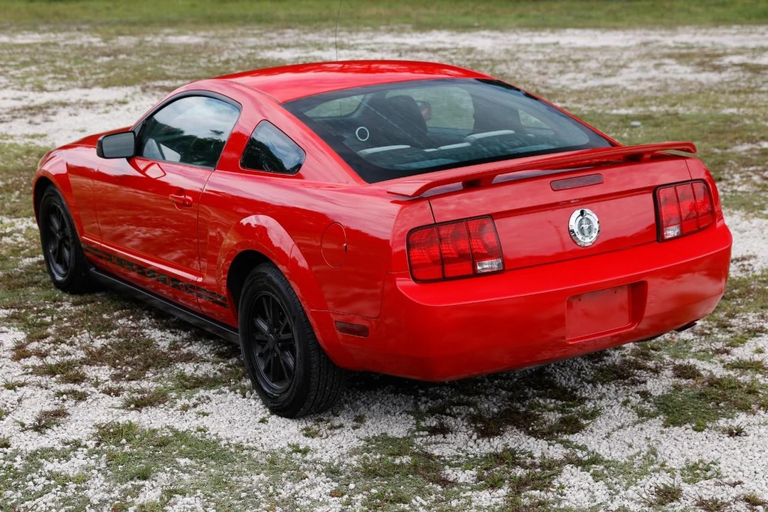 2005 Ford S197 Mustang - Image 5 of 31