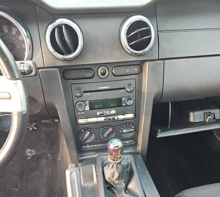2005 Ford S197 Mustang - Image 10 of 13