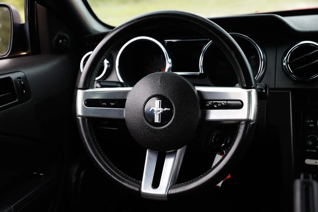 2005 Ford S197 Mustang - Image 26 of 31