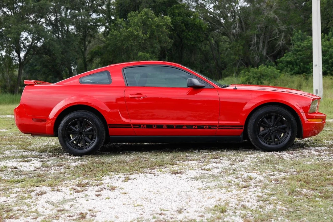 2005 Ford S197 Mustang - Image 13 of 31