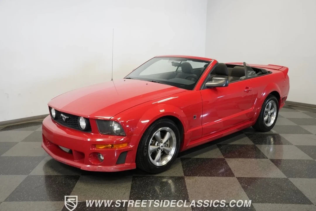 2005 Ford S197 Mustang - Image 9 of 12