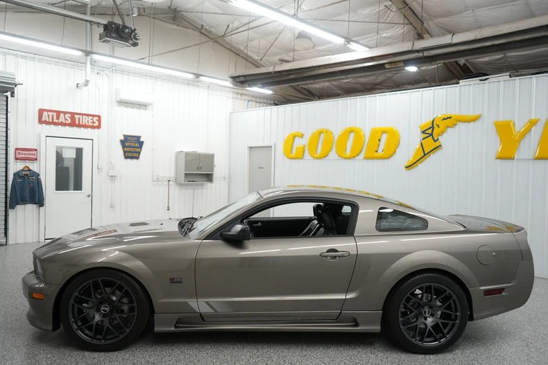2005 Ford S197 Mustang - Image 6 of 31