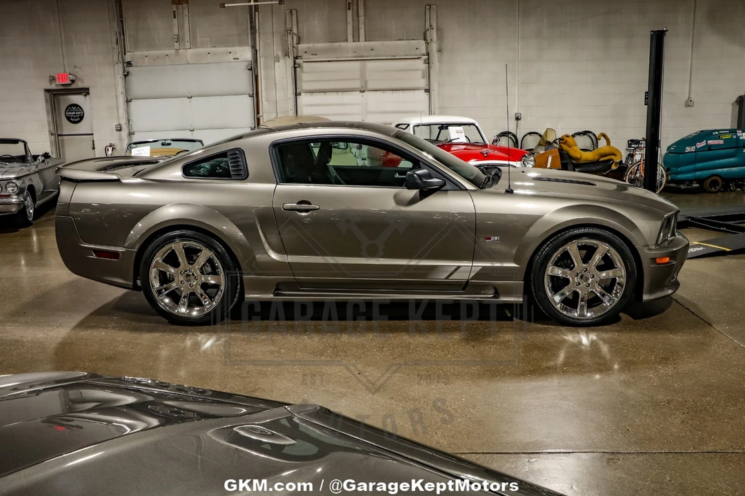 2005 Ford S197 Mustang - Image 16 of 21