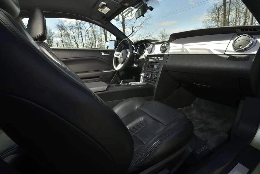 2005 Ford S197 Mustang - Image 28 of 31