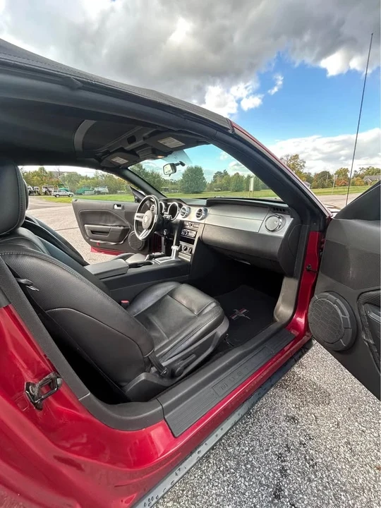 2005 Ford S197 Mustang - Image 13 of 16