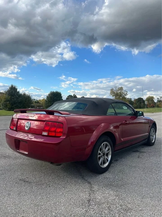 2005 Ford S197 Mustang - Image 2 of 16