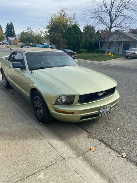 2005 Ford S197 Mustang - Image 2 of 4