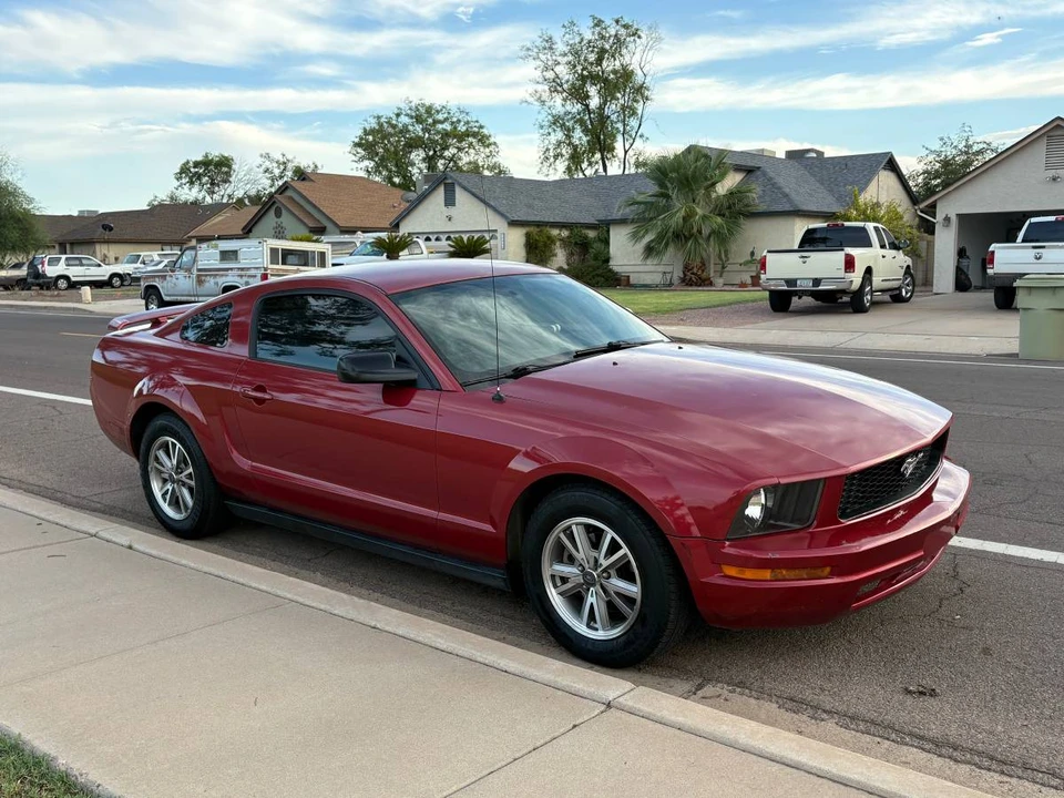 2005 Ford S197 Mustang - Image 2 of 12