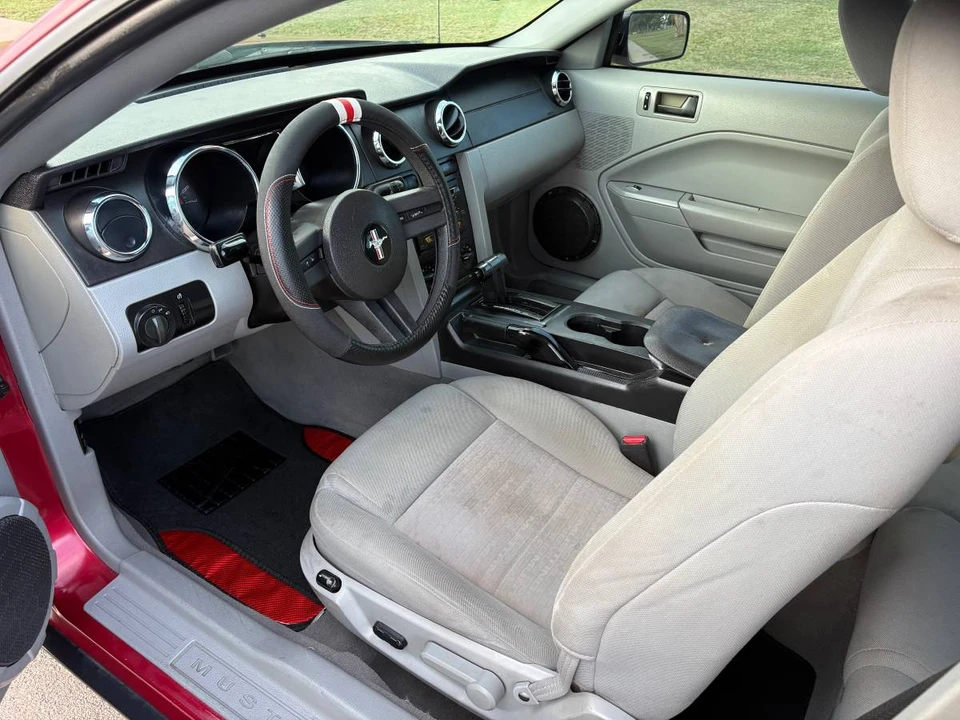 2005 Ford S197 Mustang - Image 8 of 12
