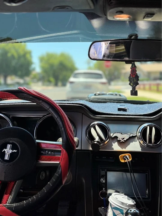 2005 Ford S197 Mustang - Image 2 of 11