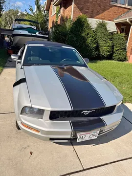 2005 Ford Mustang V6 Convertible 2D