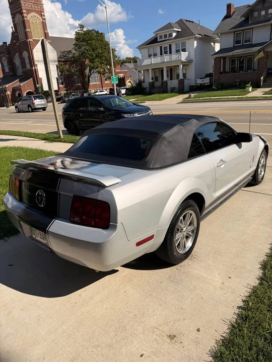 2005 Ford S197 Mustang - Image 5 of 12