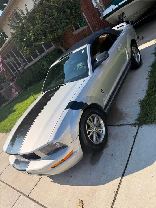 2005 Ford S197 Mustang - Image 3 of 12