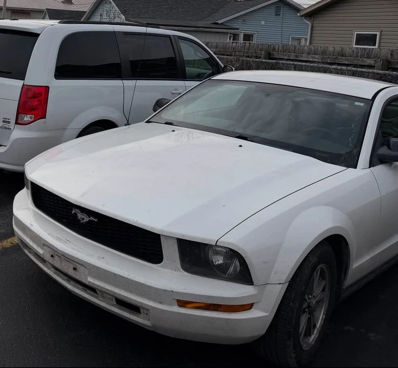 2005 Ford S197 Mustang - Image 4 of 4