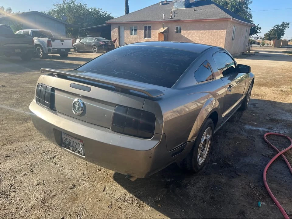 2005 Ford S197 Mustang - Image 4 of 9