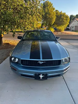 2005 Ford Mustang V6 Coupe 2D