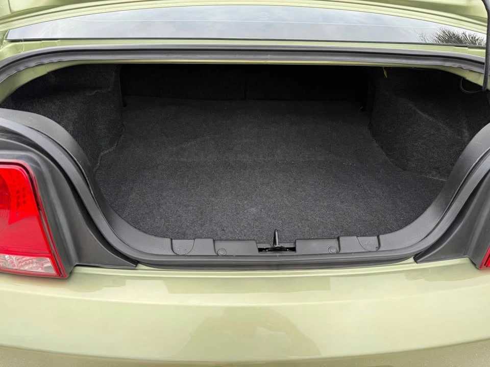 2005 Ford S197 Mustang - Image 8 of 10