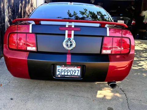 2005 Ford Mustang V6