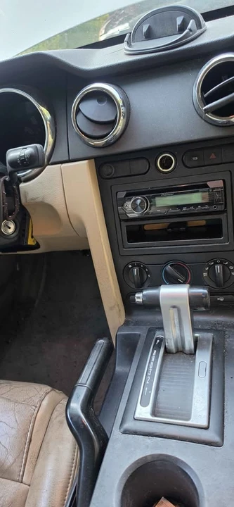 2005 Ford S197 Mustang - Image 10 of 14