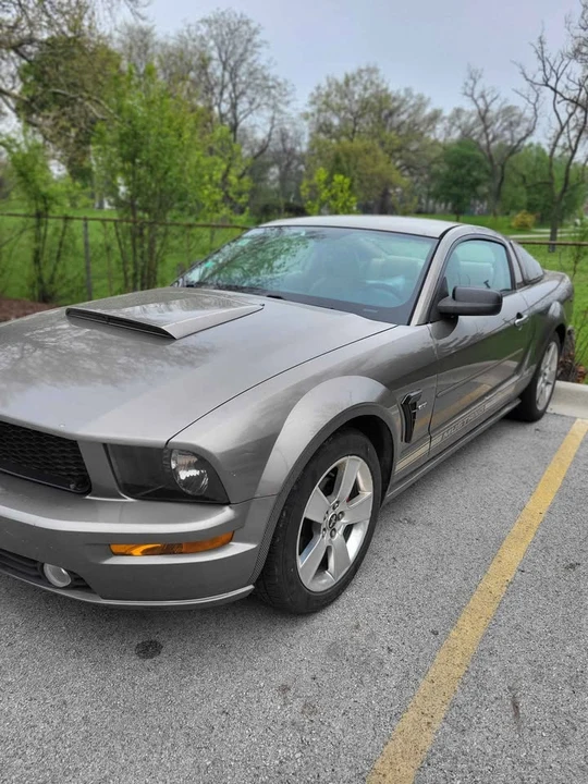 2005 Ford S197 Mustang - Image 2 of 12
