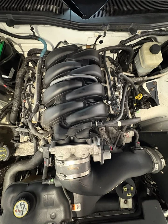 2005 Ford S197 Mustang GT - Image 11 of 13