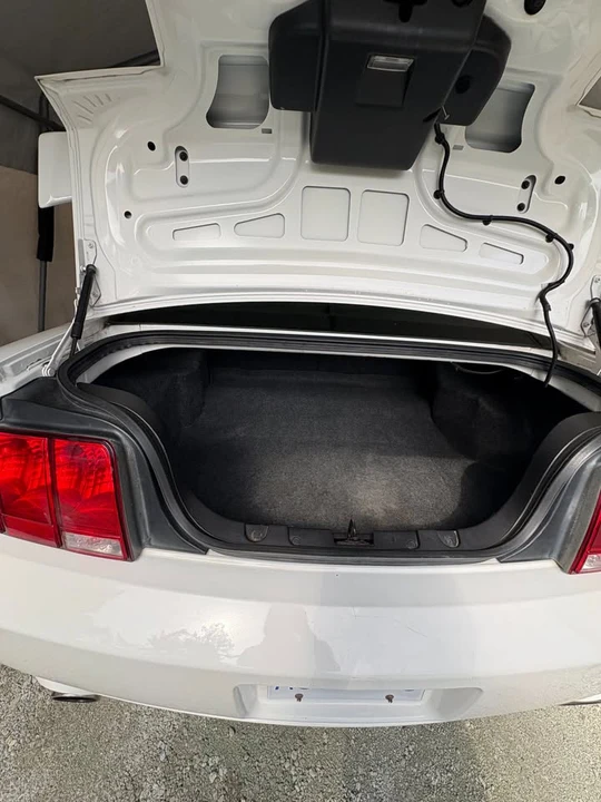 2005 Ford S197 Mustang GT - Image 10 of 13