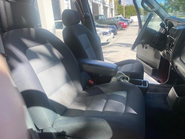 2005 Ford Explorer Sport Trac - Image 13 of 21